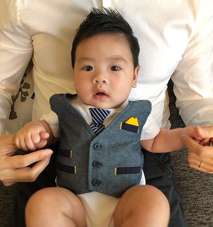 一个模子刻出来的！黎明前妻乐基儿晒儿子萌照（黎明和乐基儿有孩子吗）